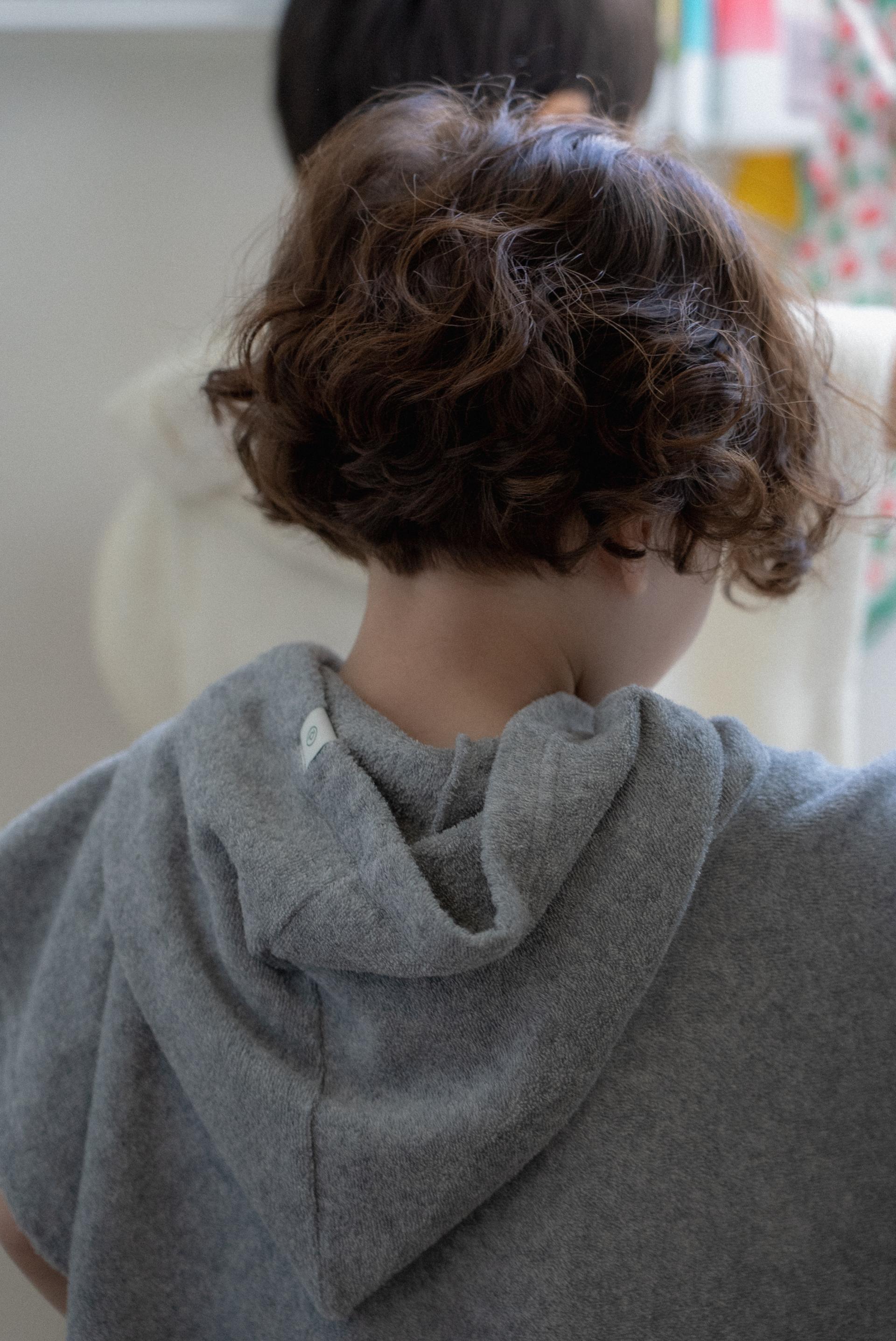 dánda cone poncho (단다 콘 판초)