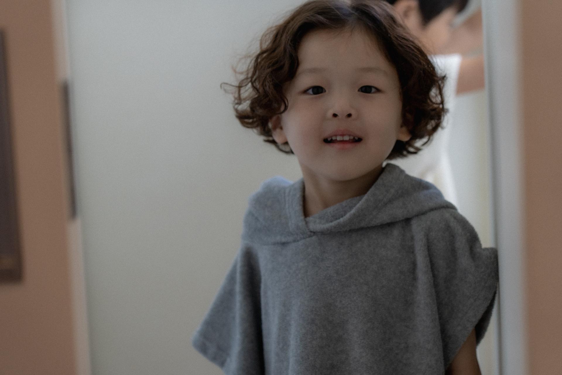dánda cone poncho (단다 콘 판초)