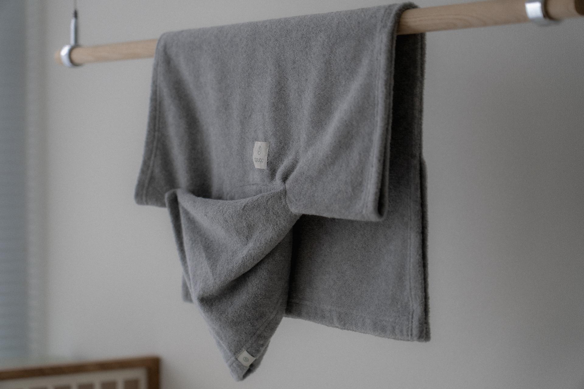dánda cone poncho (단다 콘 판초)