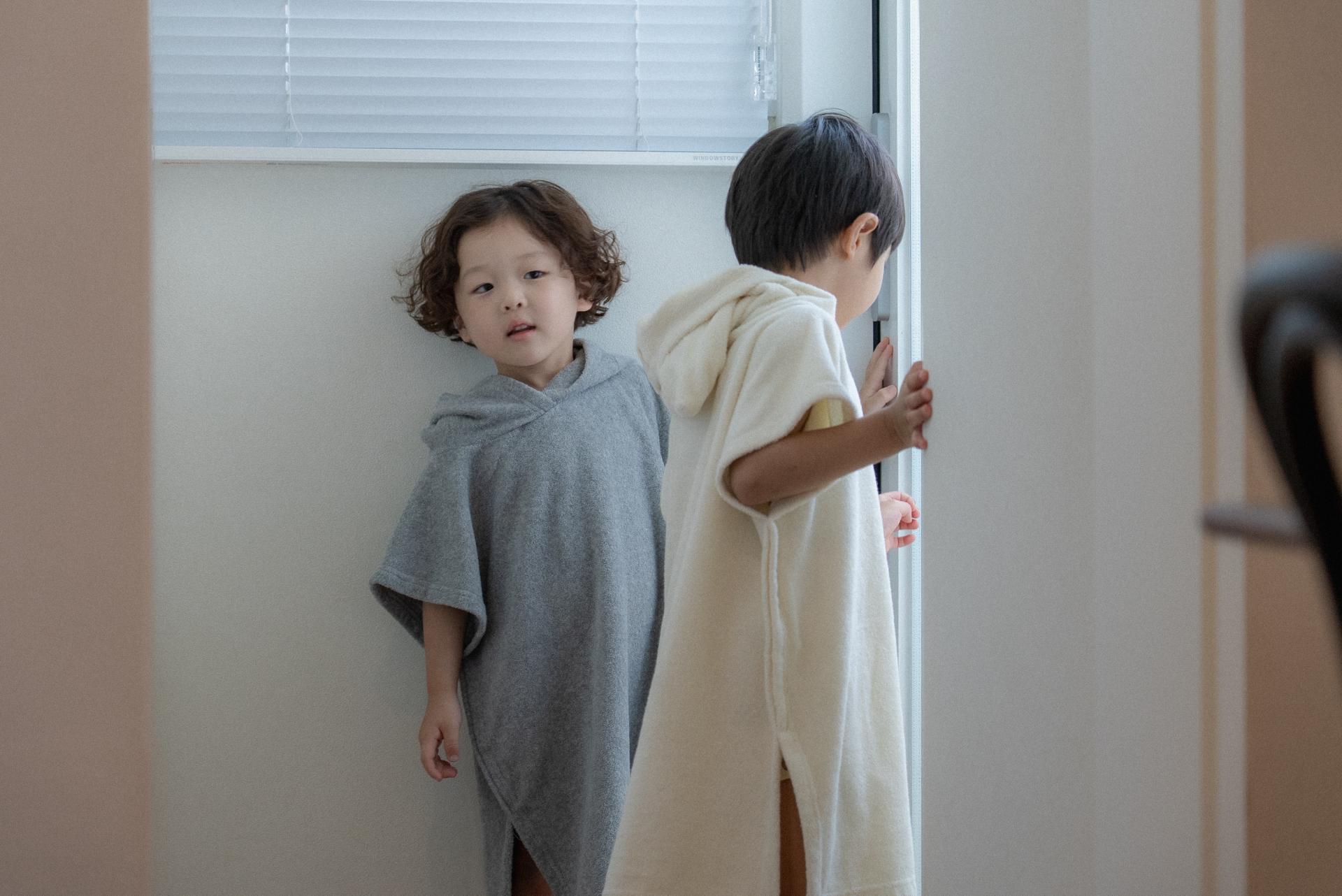 dánda cone poncho (단다 콘 판초)