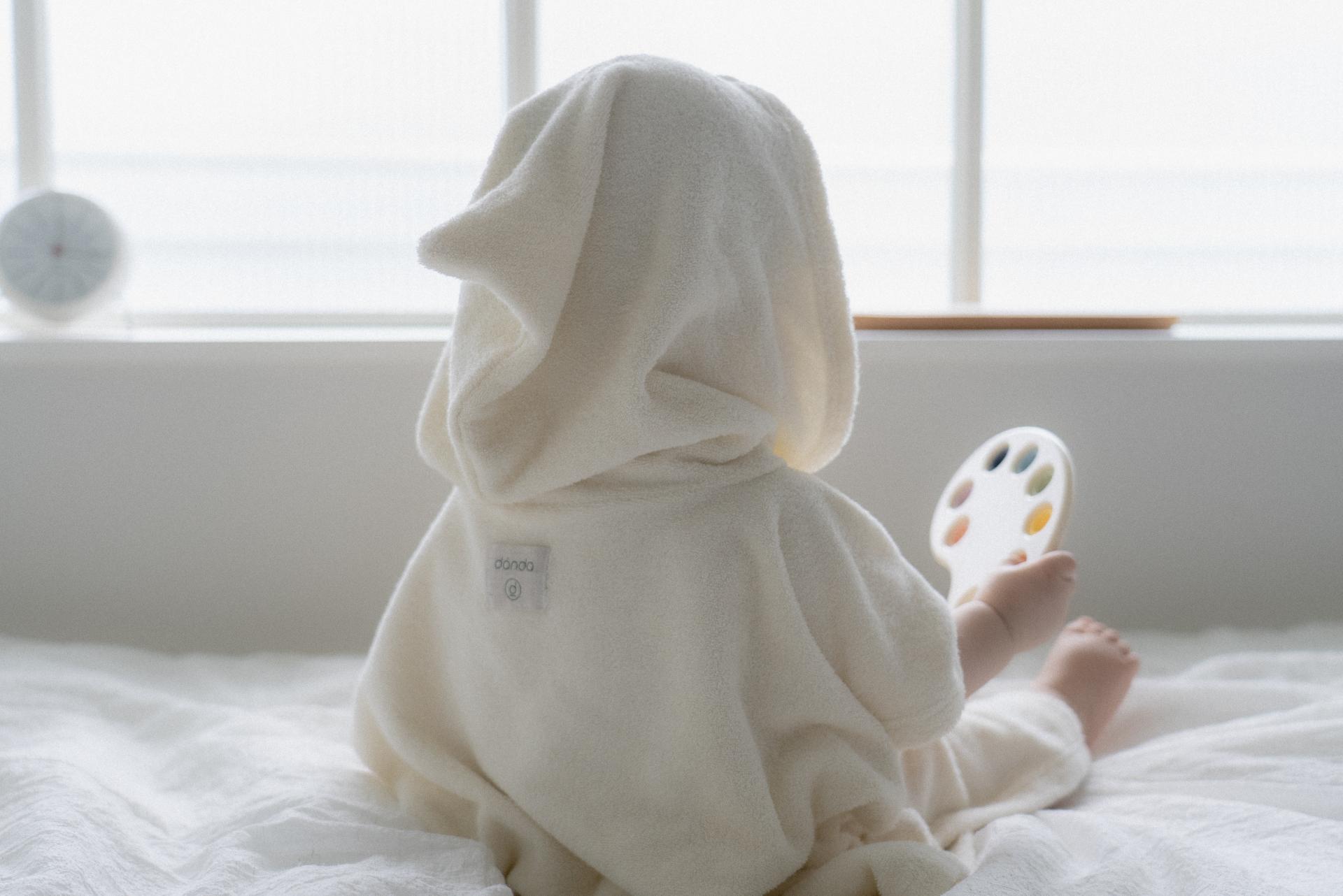 dánda cone poncho (단다 콘 판초)
