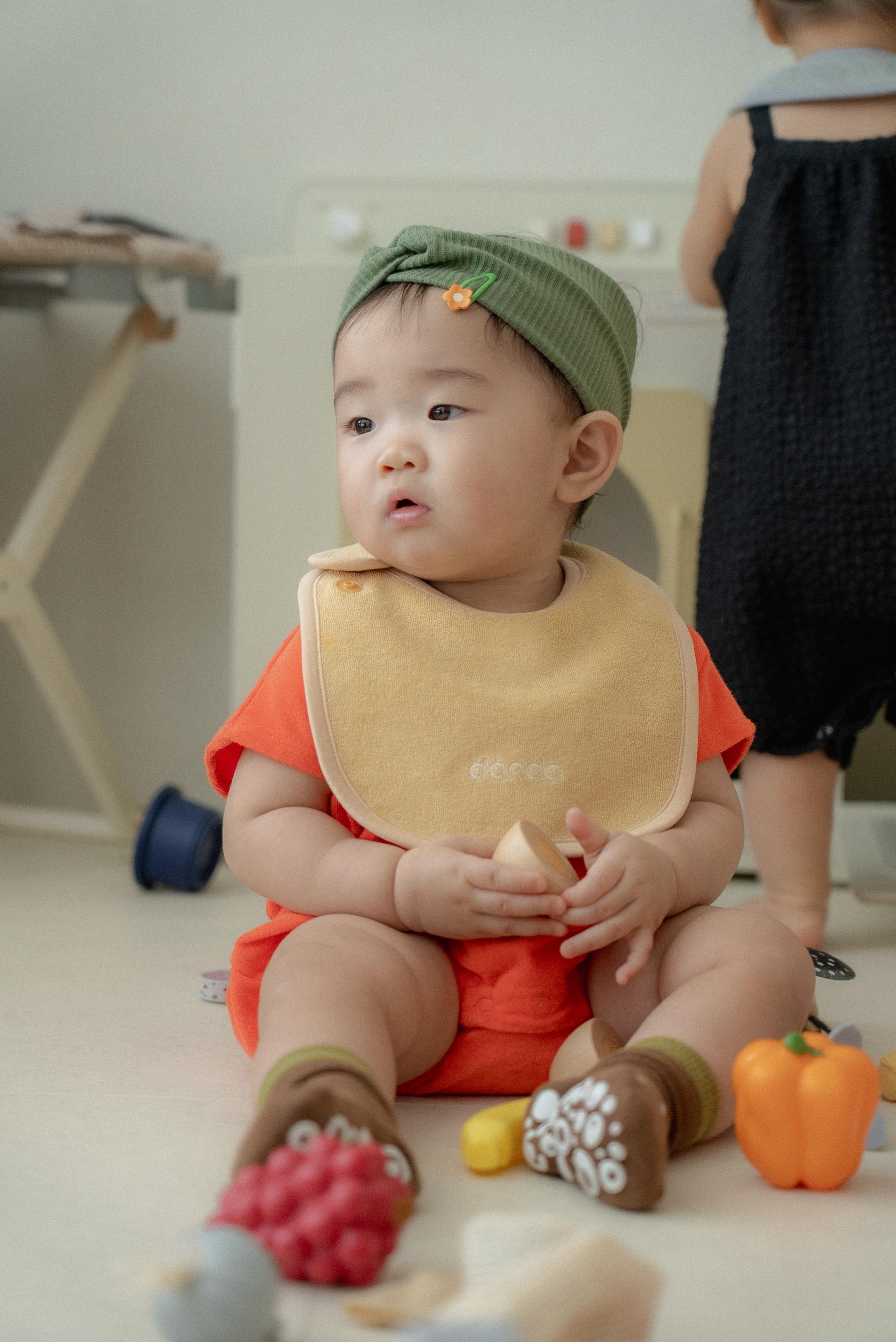 dánda terry bib (단다 테리빕) - deep yellow