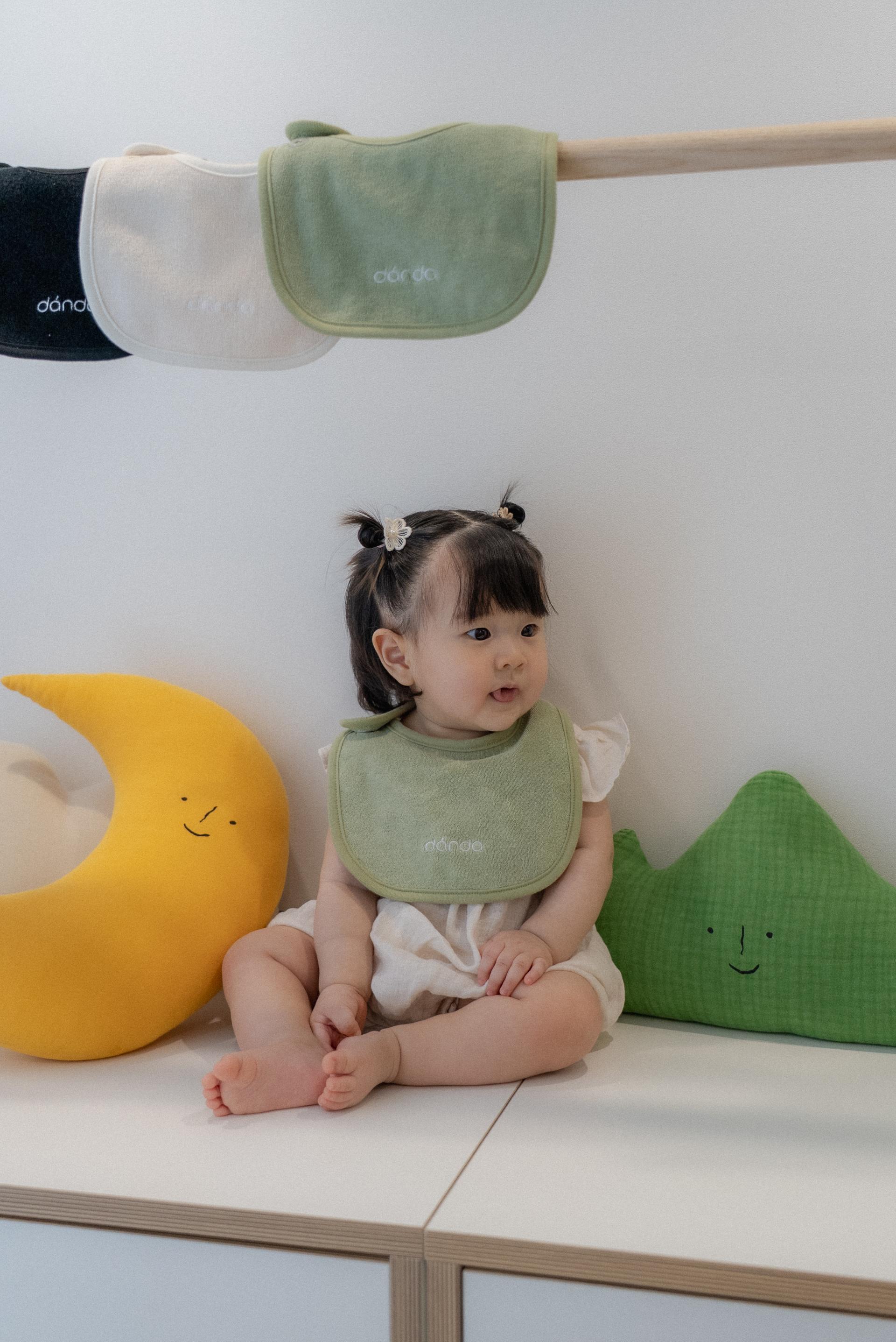 dánda terry bib (단다 테리빕) - olive