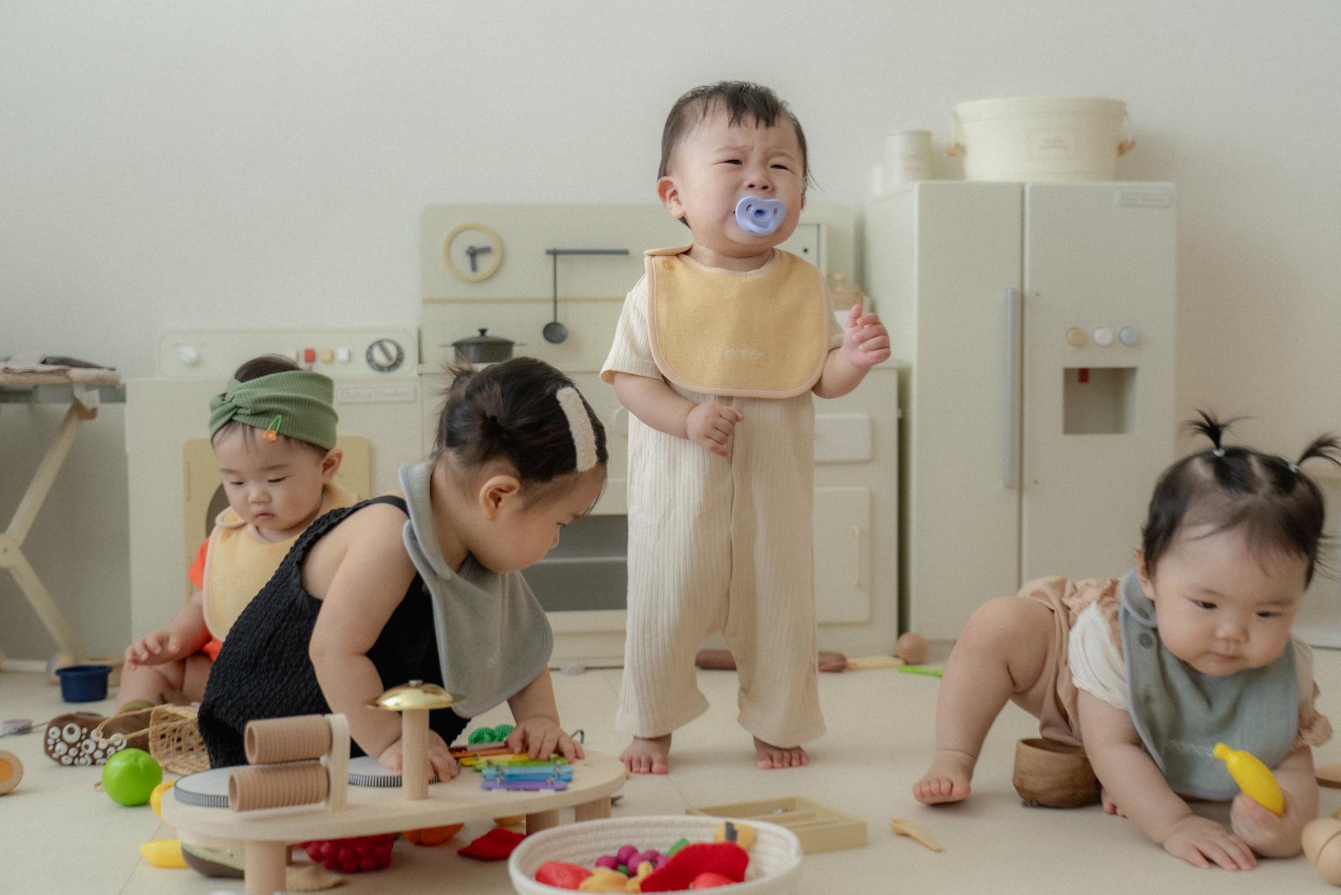 dánda terry bib (단다 테리빕) - deep yellow