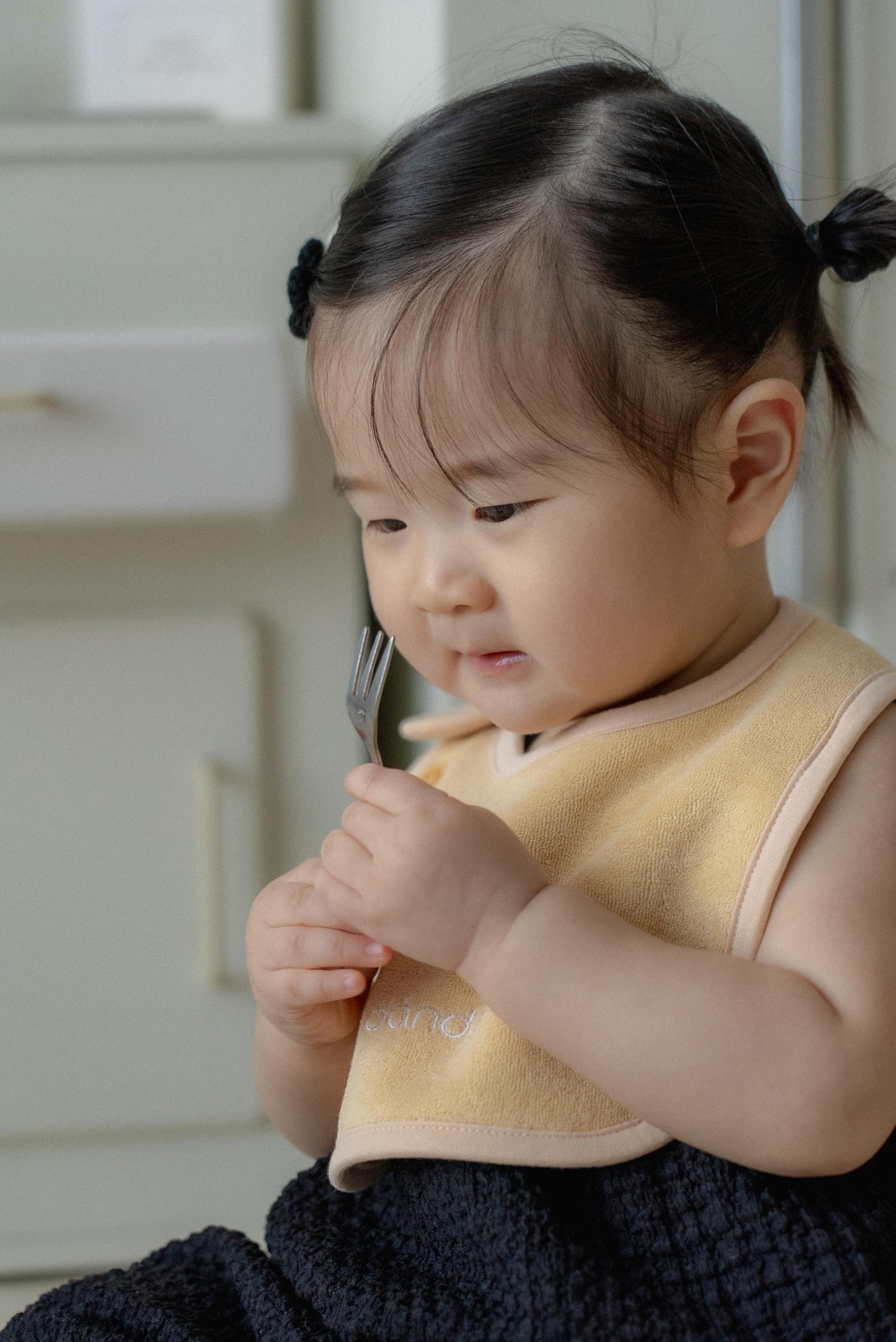 dánda terry bib (단다 테리빕) - deep yellow