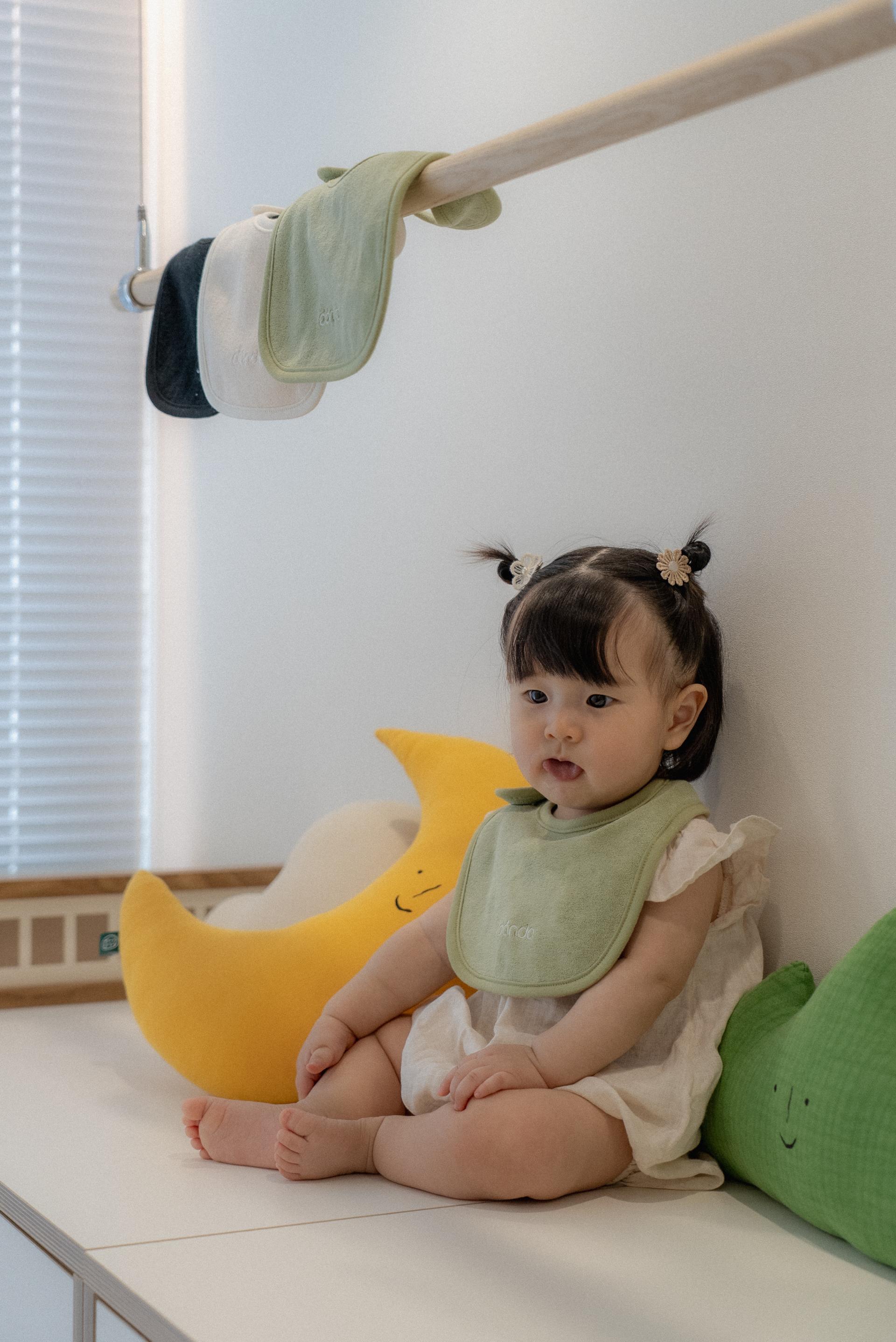 dánda terry bib (단다 테리빕) - olive